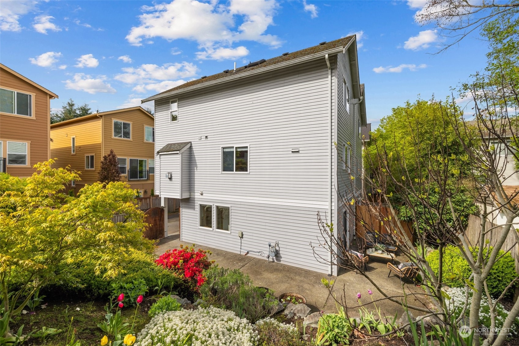12736 35th Avenue NE Unit: B