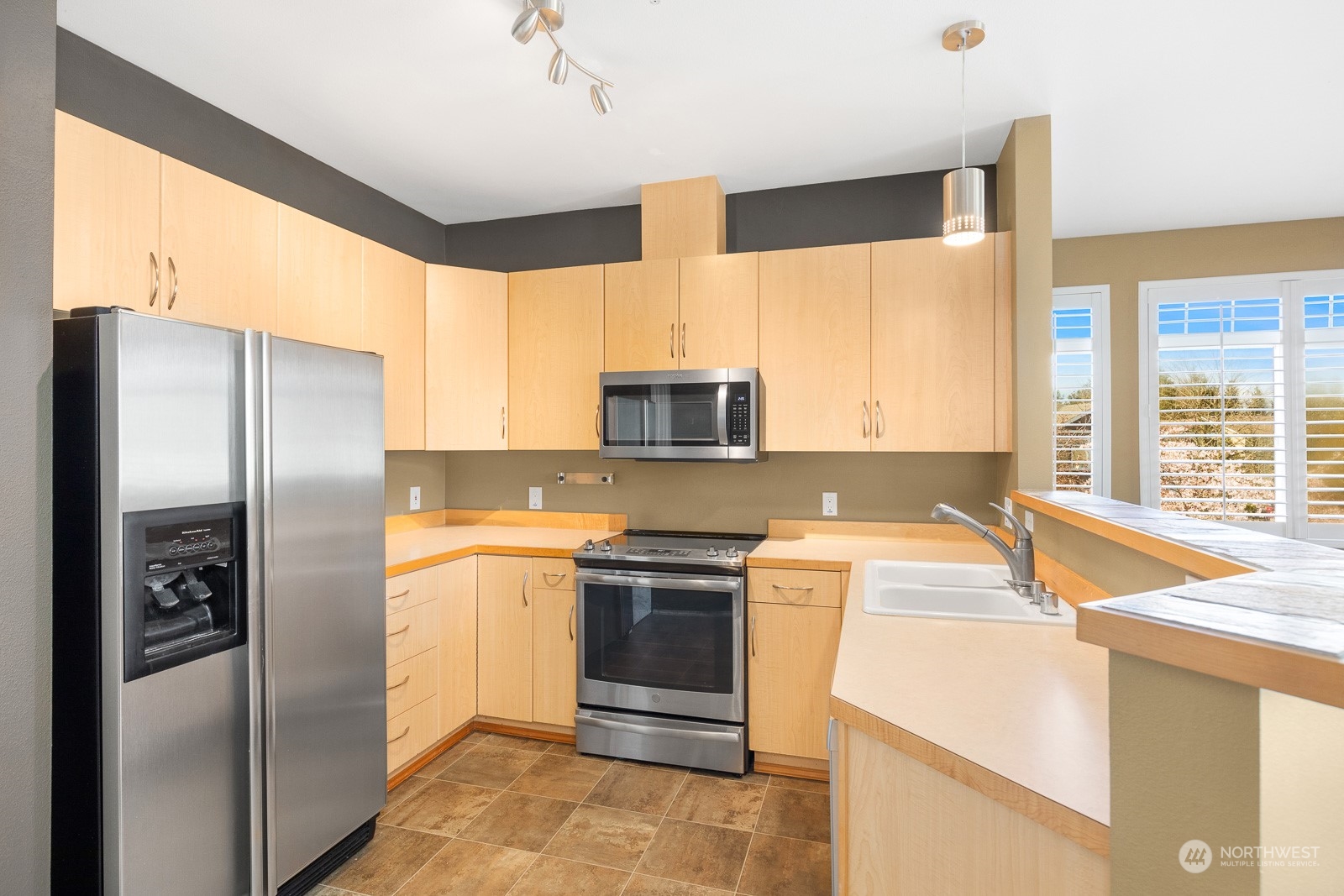 504 241st Lane SE Unit: B6