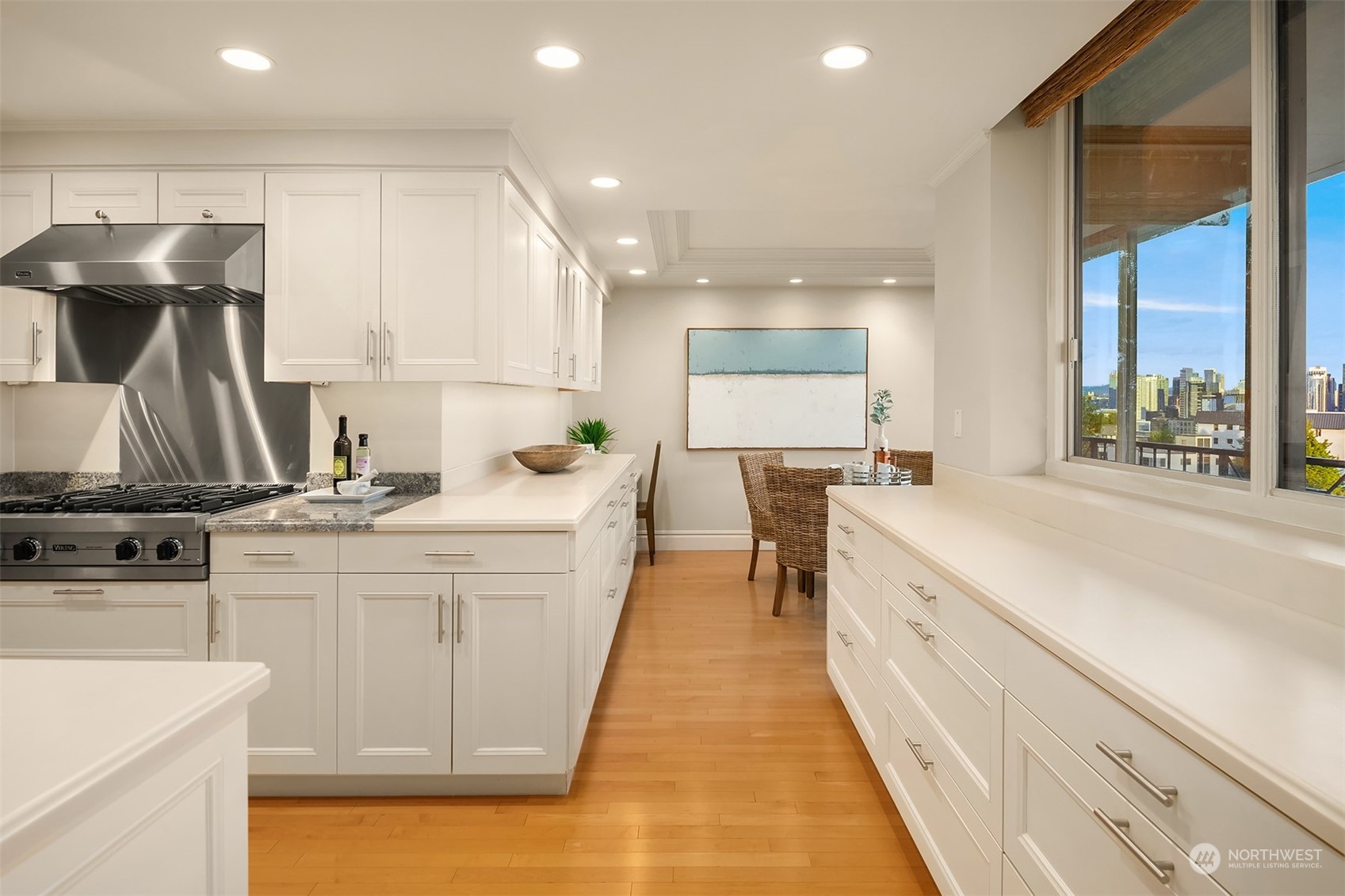 111 W Highland Drive Unit: 2W