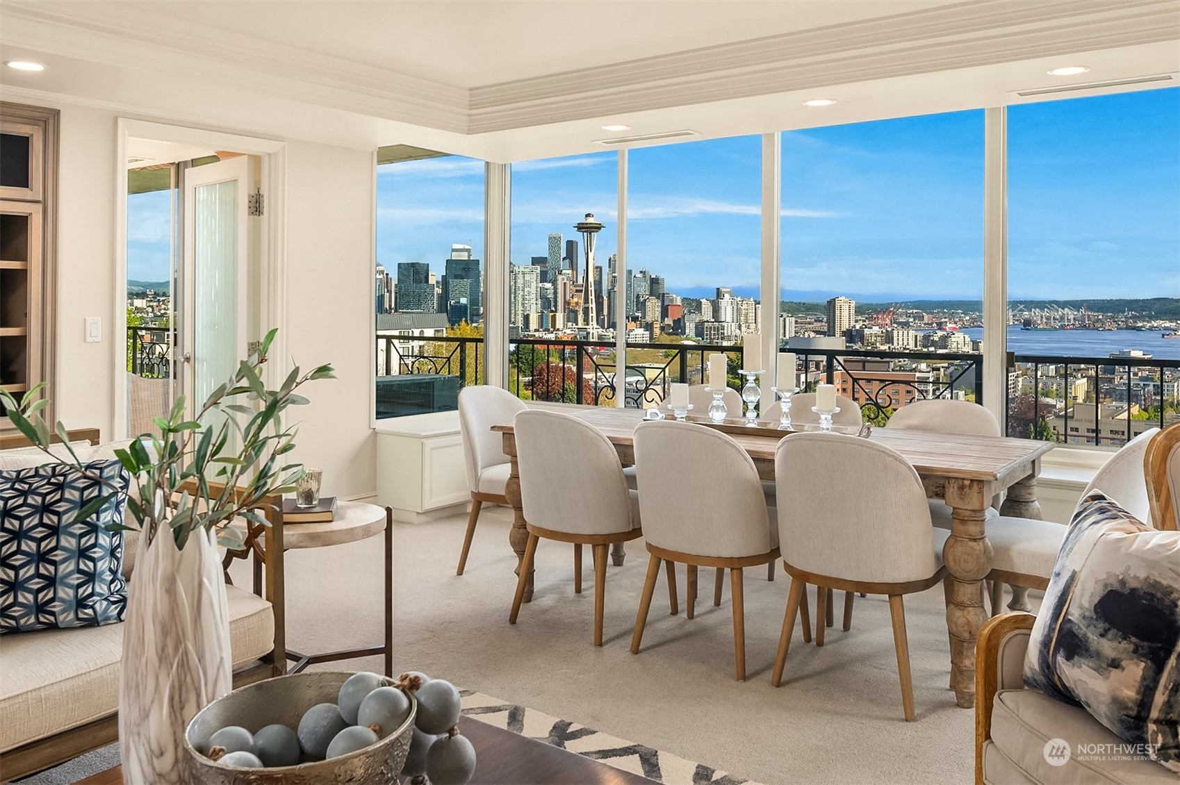 111 W Highland Drive Unit: 2W
