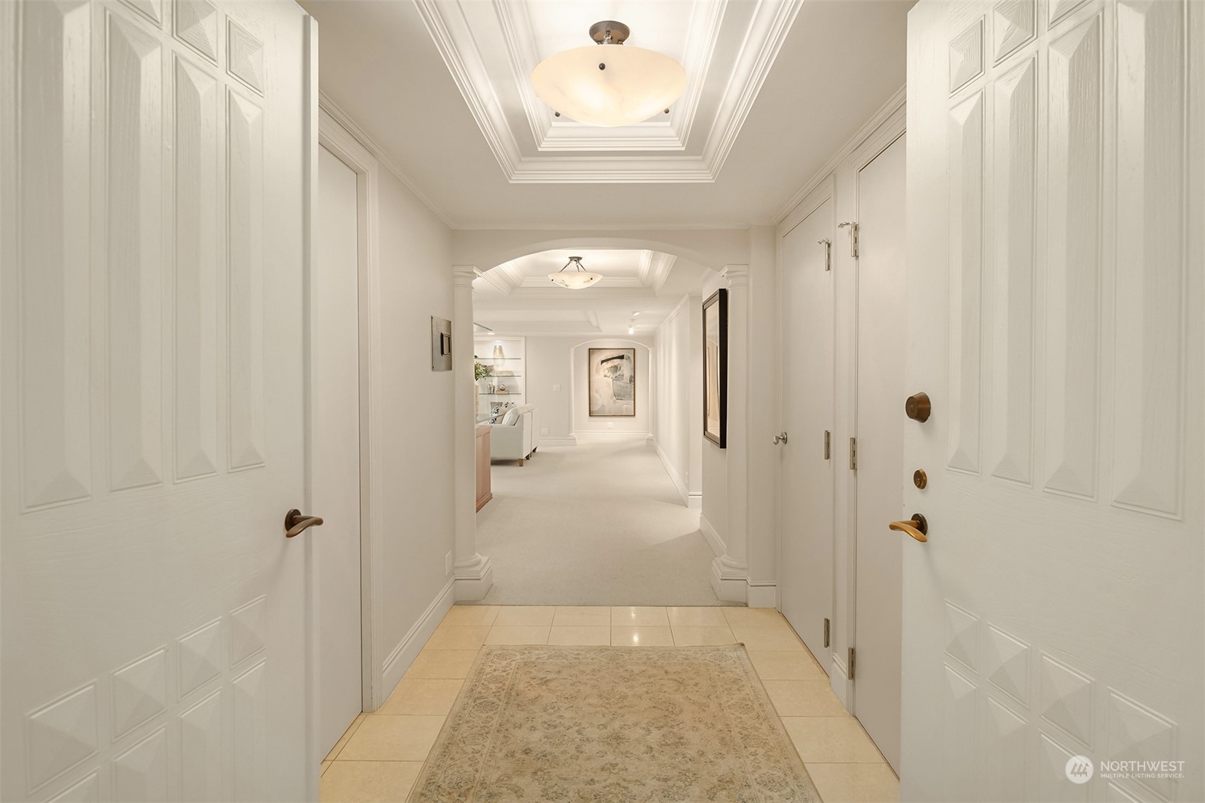 111 W Highland Drive Unit: 2W