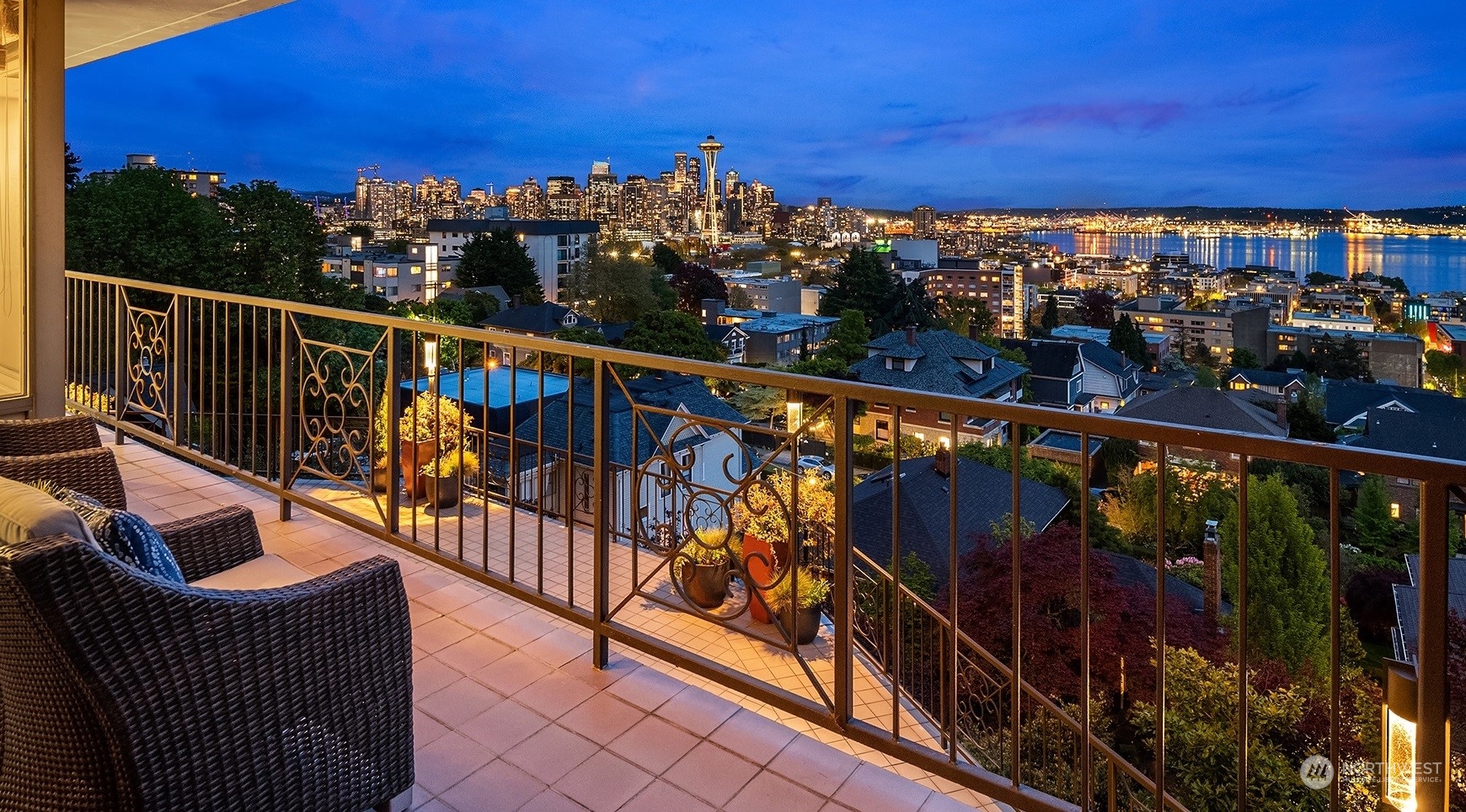 111 W Highland Drive Unit: 2W