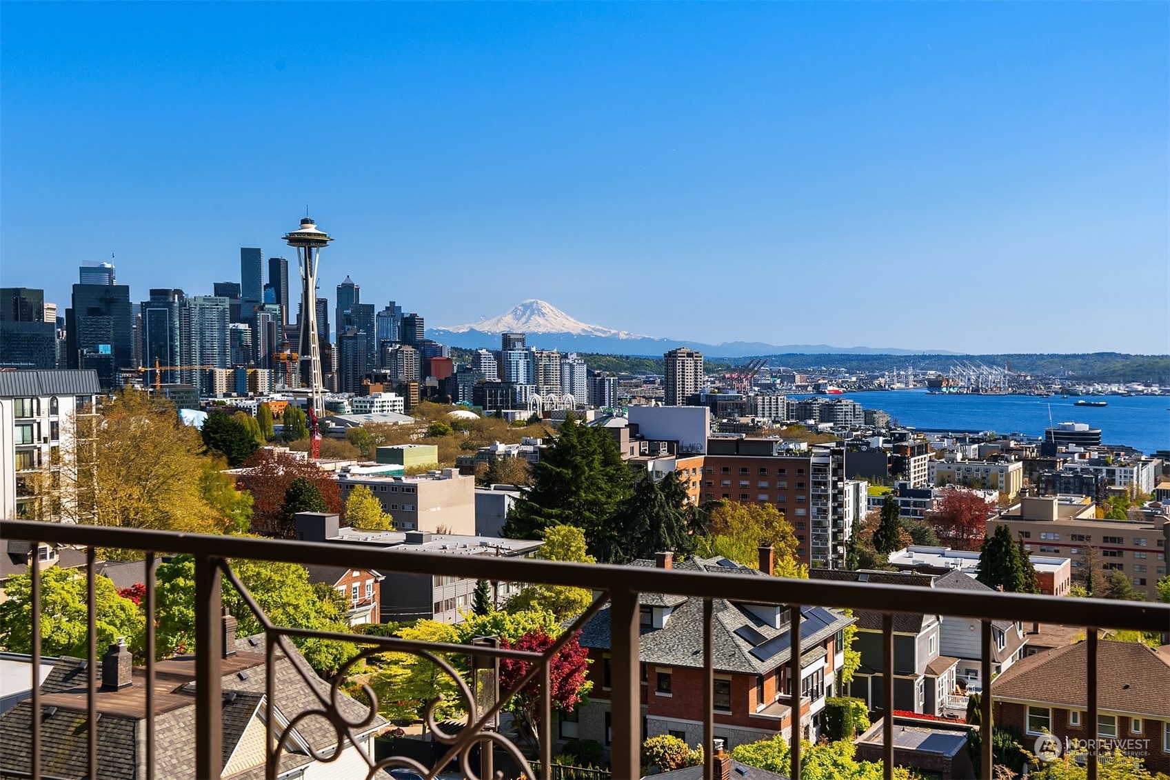 111 W Highland Drive Unit: 2W