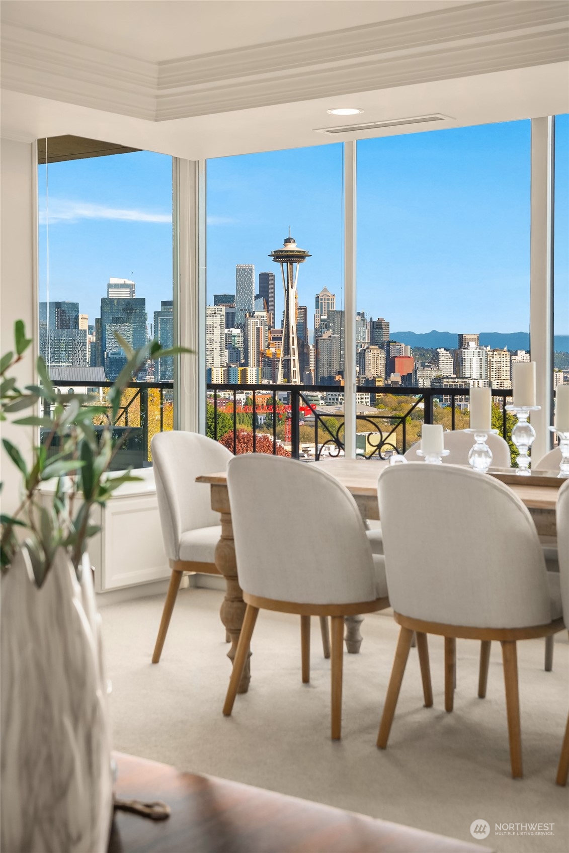 111 W Highland Drive Unit: 2W