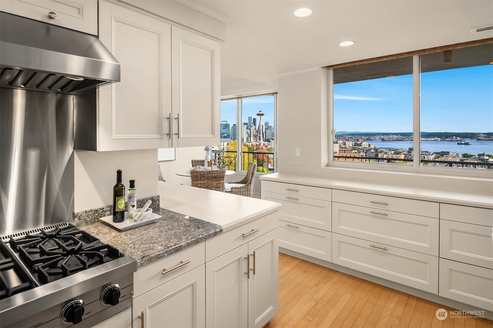 111 W Highland Drive Unit: 2W