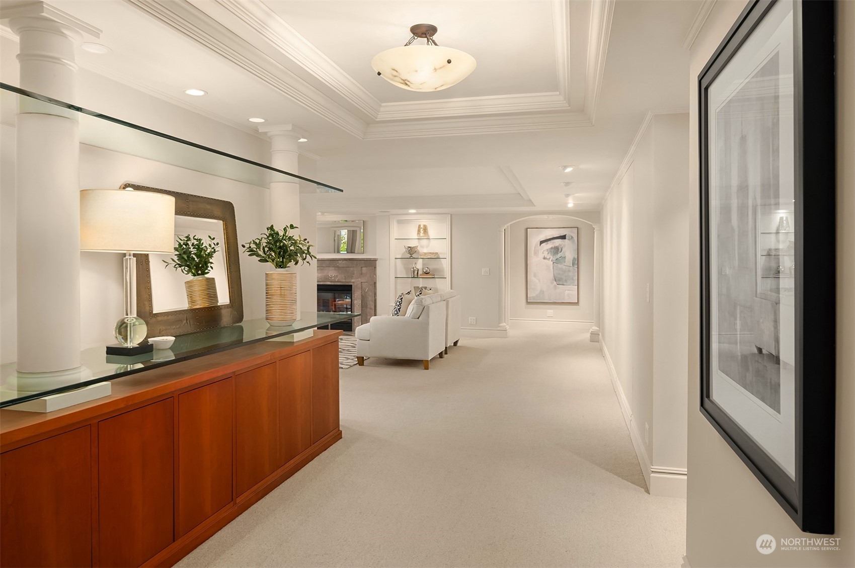 111 W Highland Drive Unit: 2W