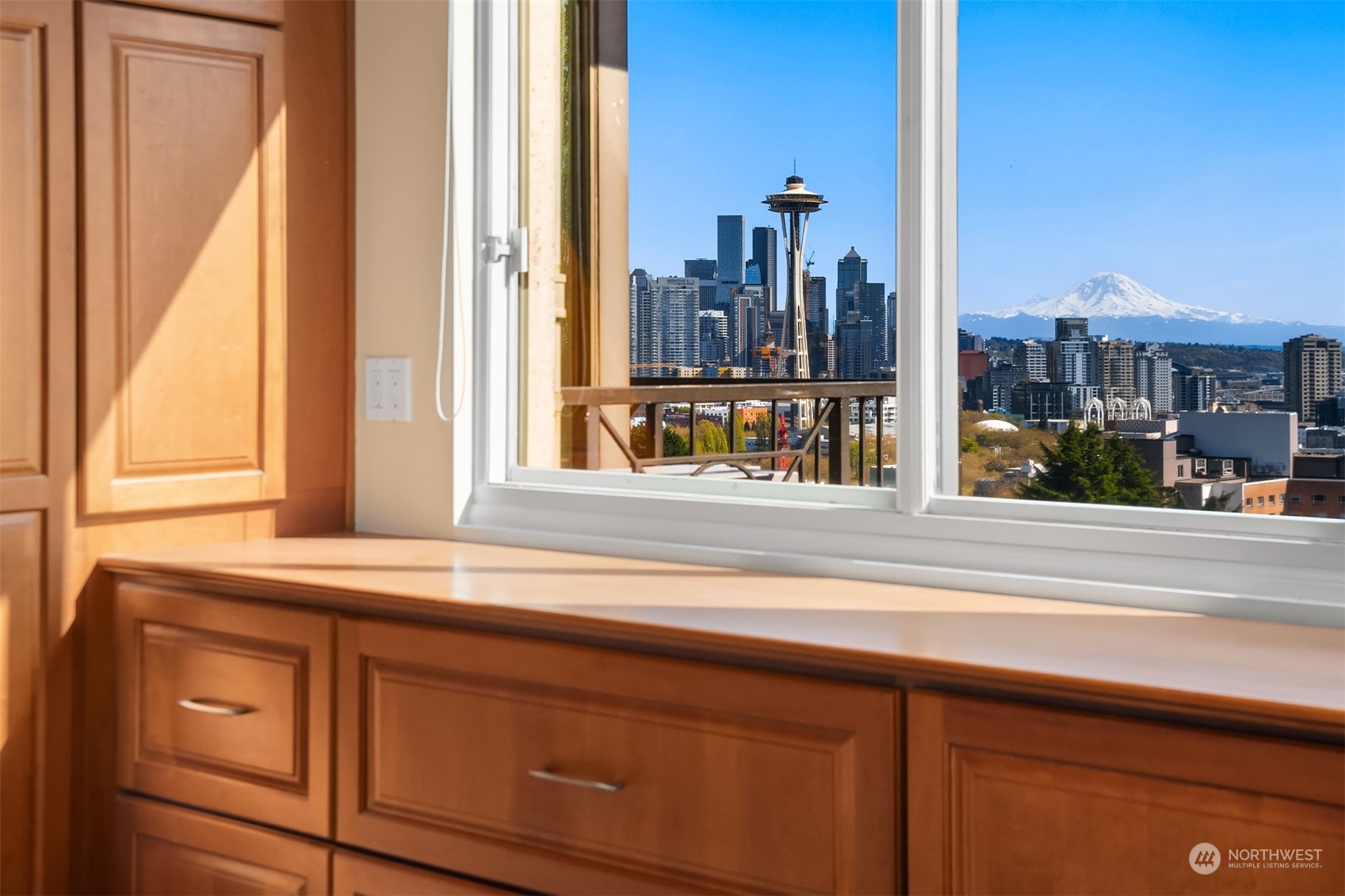 111 W Highland Drive Unit: 2W