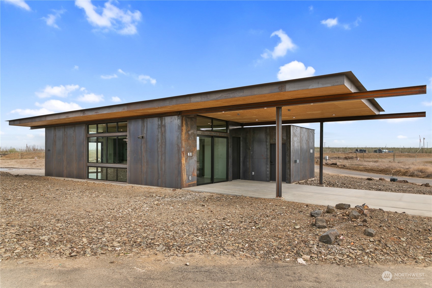 23548 gorge View Loop NW