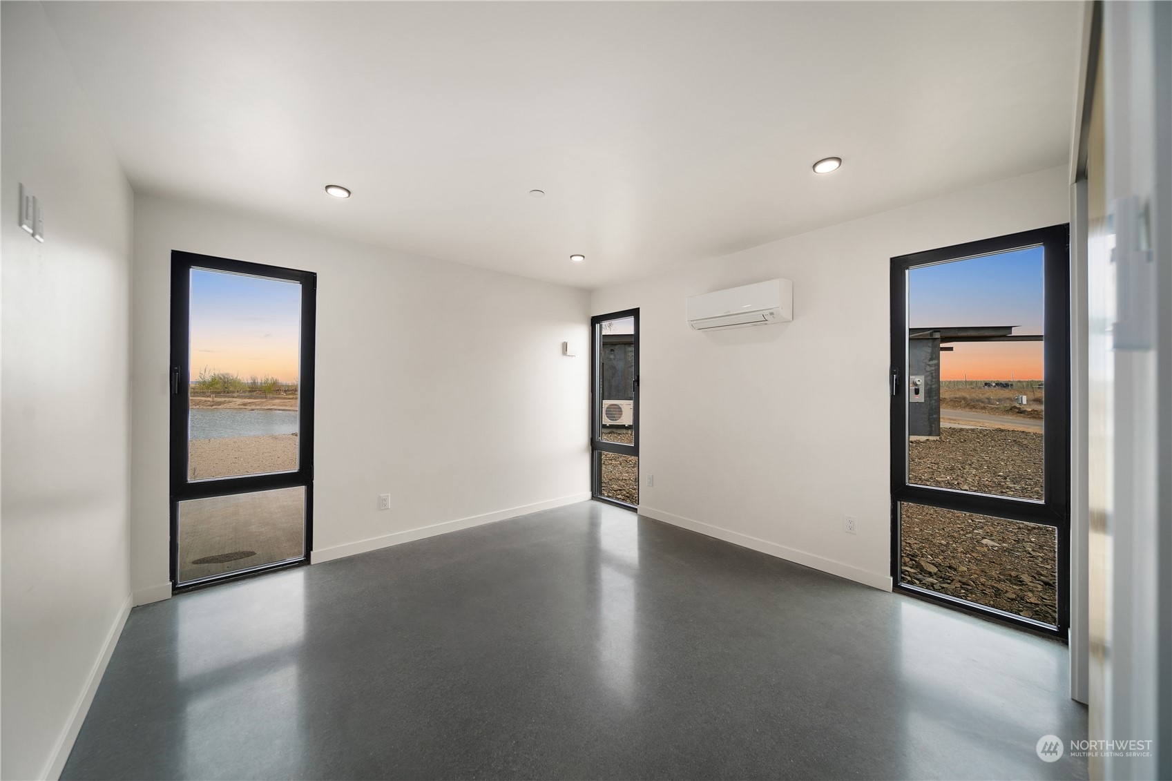 23548 gorge View Loop NW