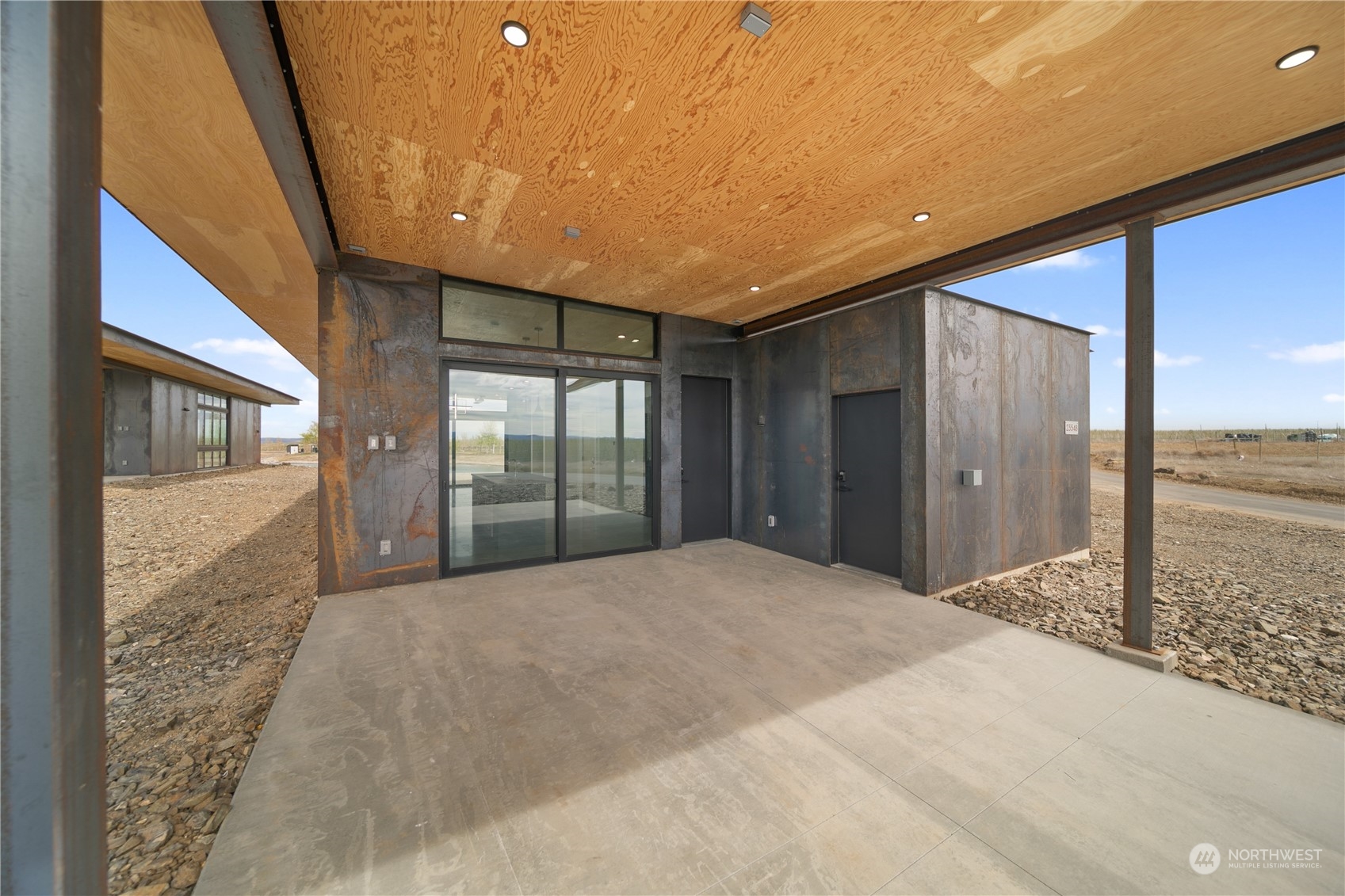 23548 gorge View Loop NW