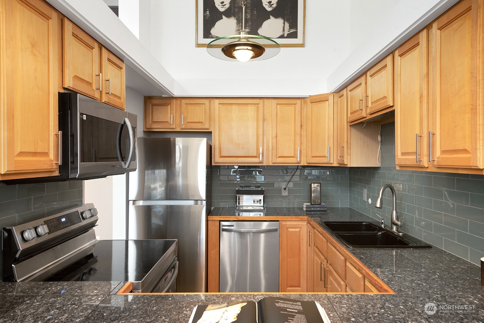 1406 Harvard Avenue Unit: 7