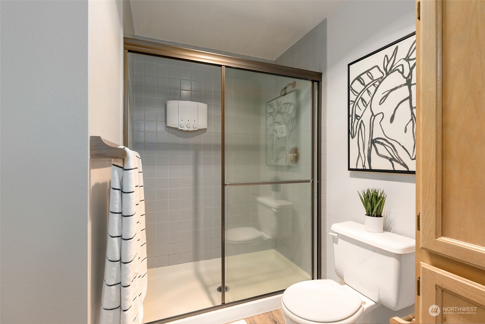 1800 Boylston Avenue Unit: 202