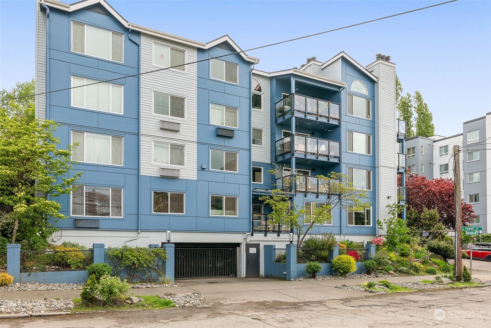 1800 Boylston Avenue Unit: 202
