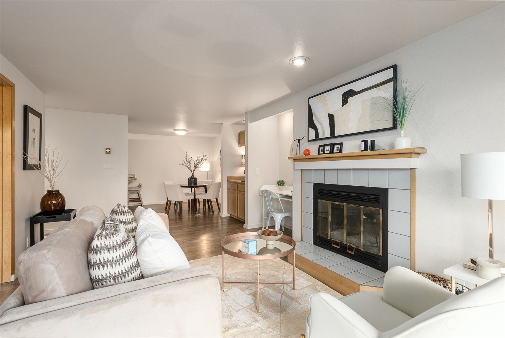 1800 Boylston Avenue Unit: 202