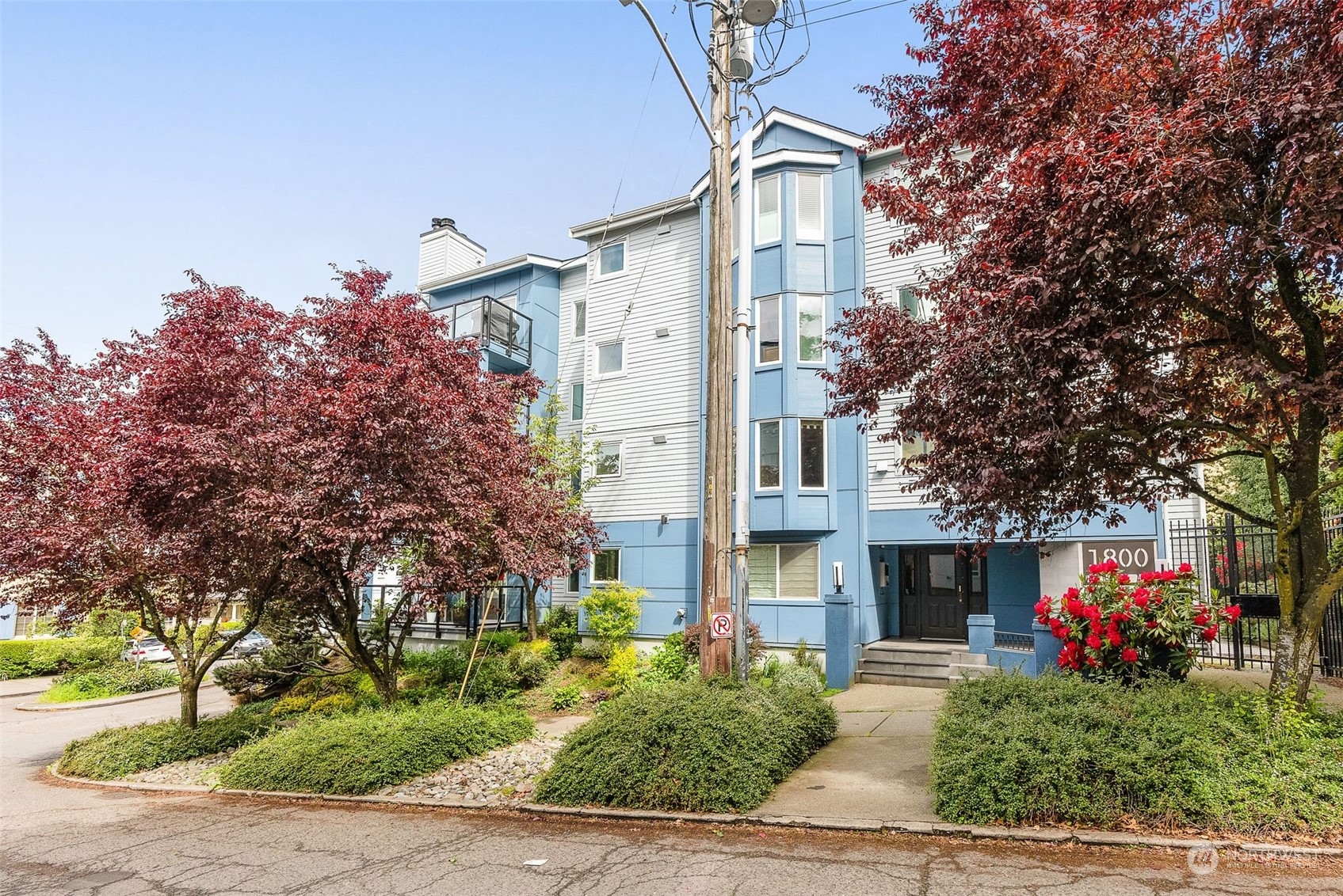 1800 Boylston Avenue Unit: 202