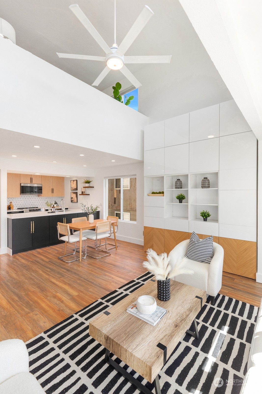 3609 14th Avenue W Unit: 201
