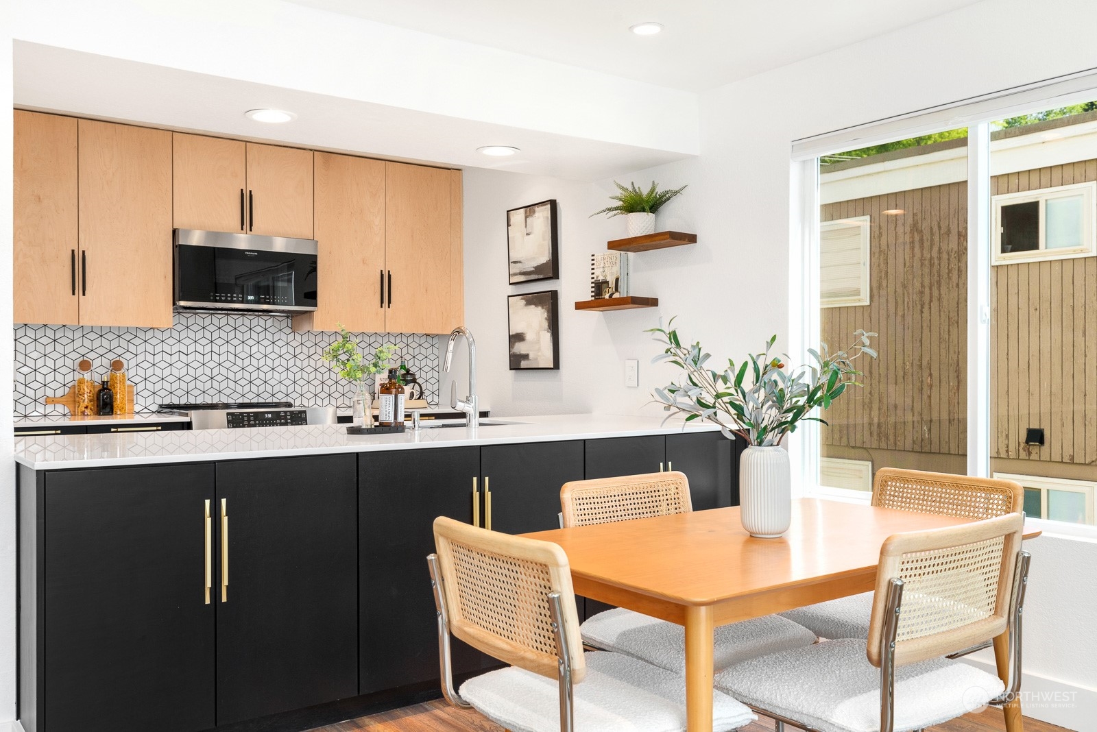 3609 14th Avenue W Unit: 201