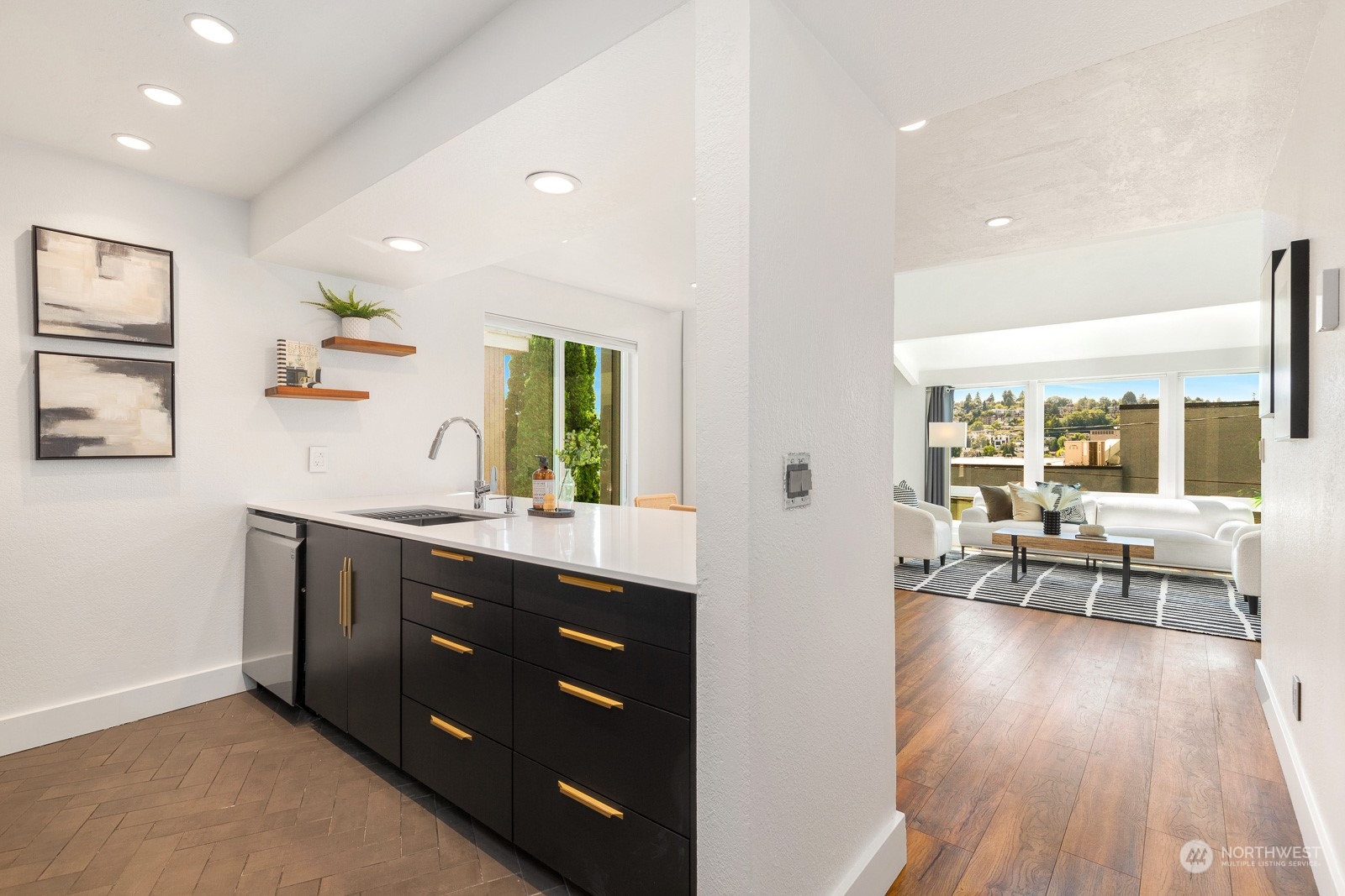 3609 14th Avenue W Unit: 201