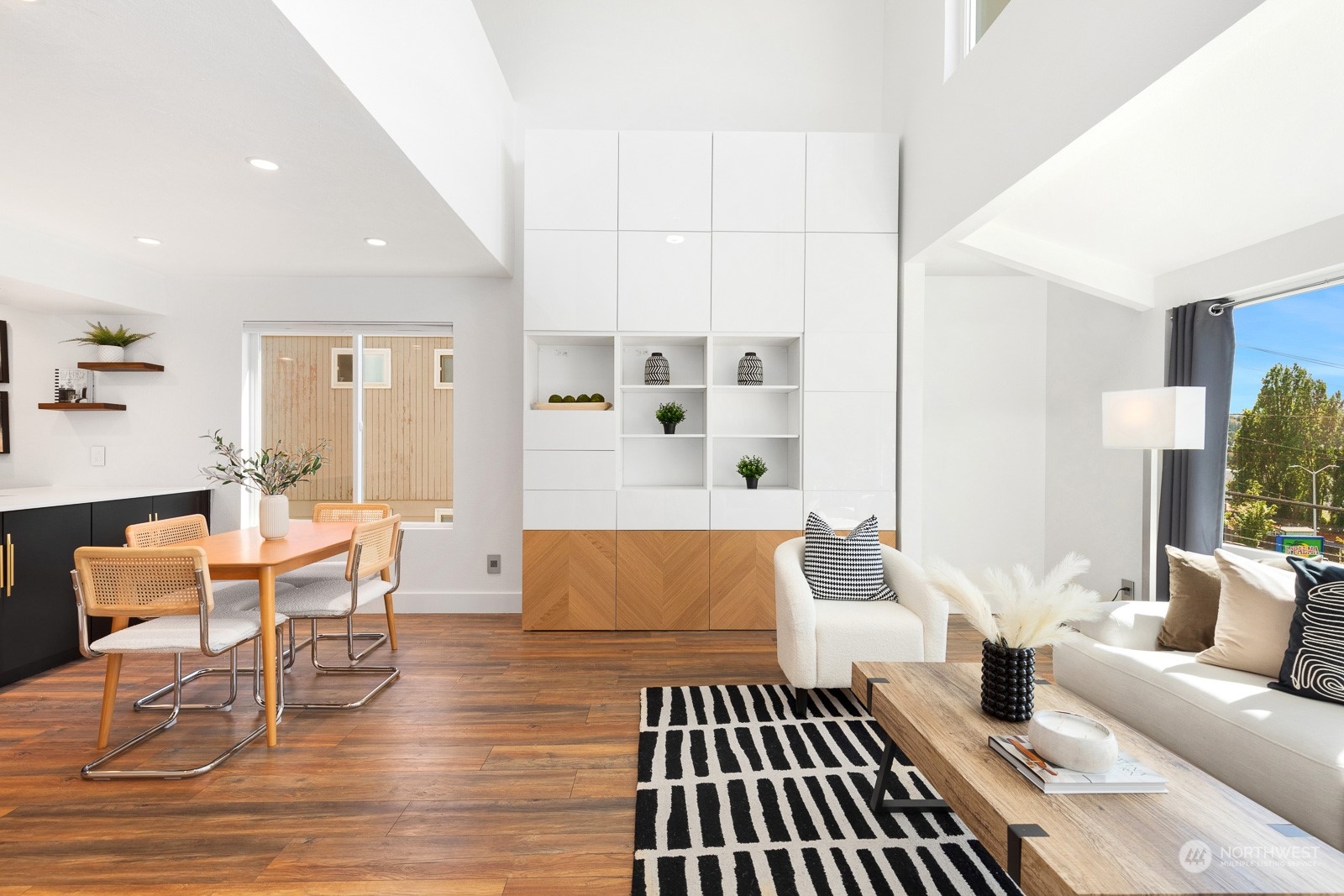3609 14th Avenue W Unit: 201