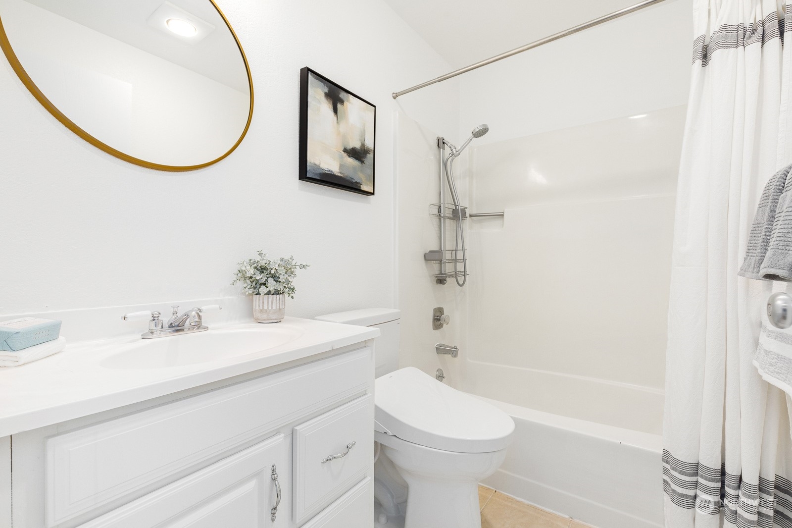3609 14th Avenue W Unit: 201
