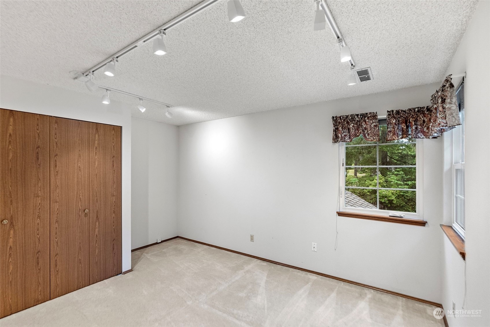 10445 Willamette Meridian NW
