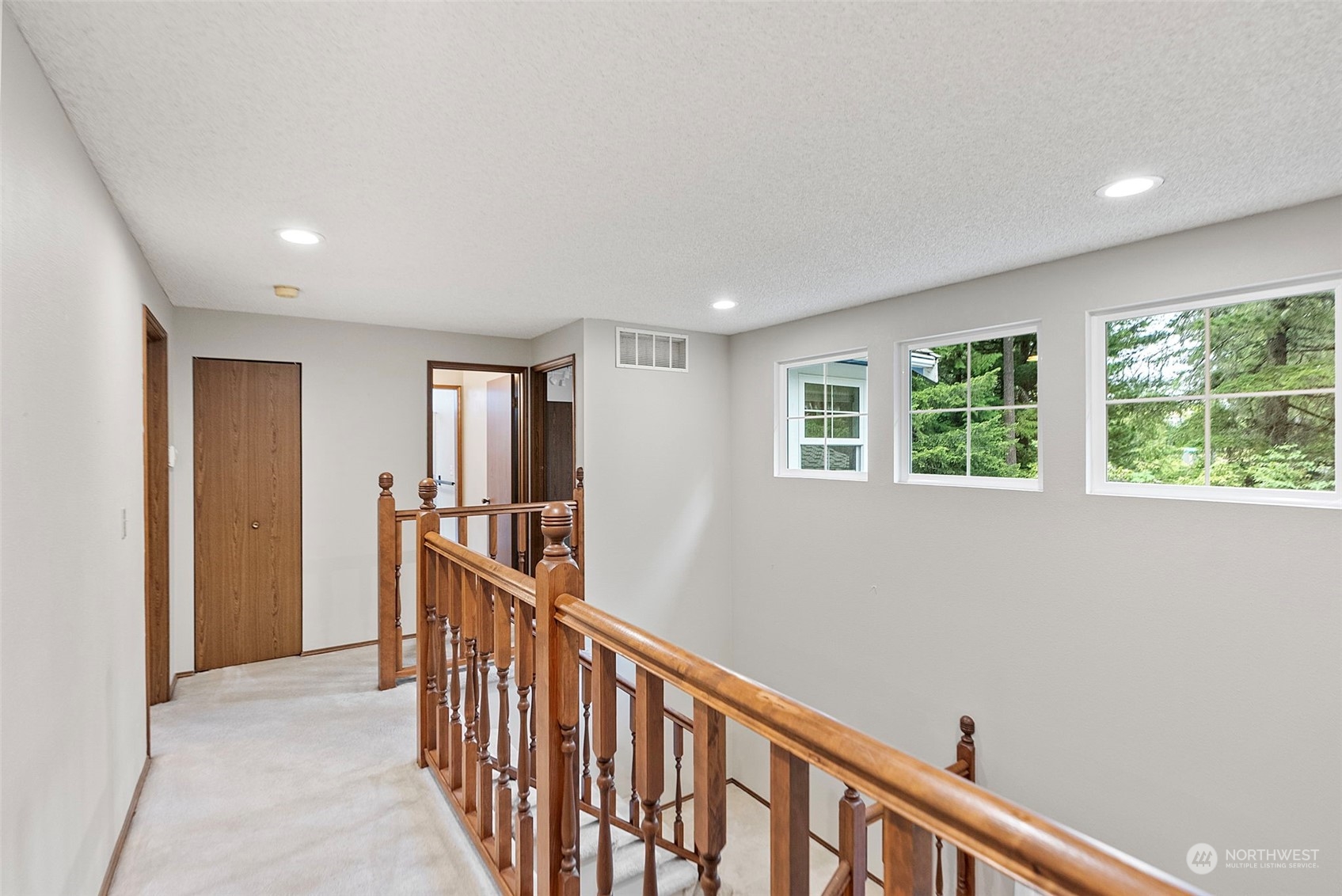 10445 Willamette Meridian NW