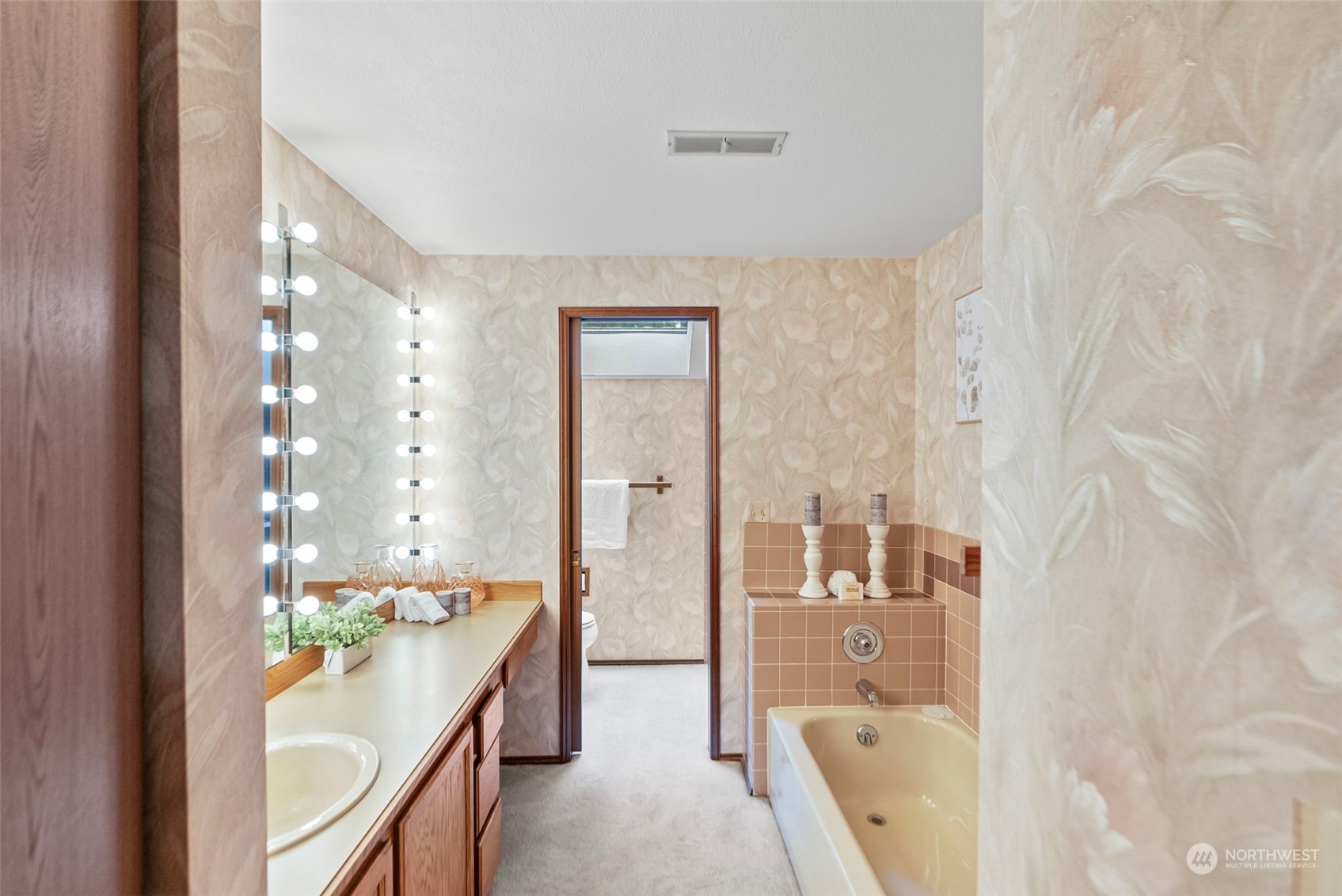 10445 Willamette Meridian NW