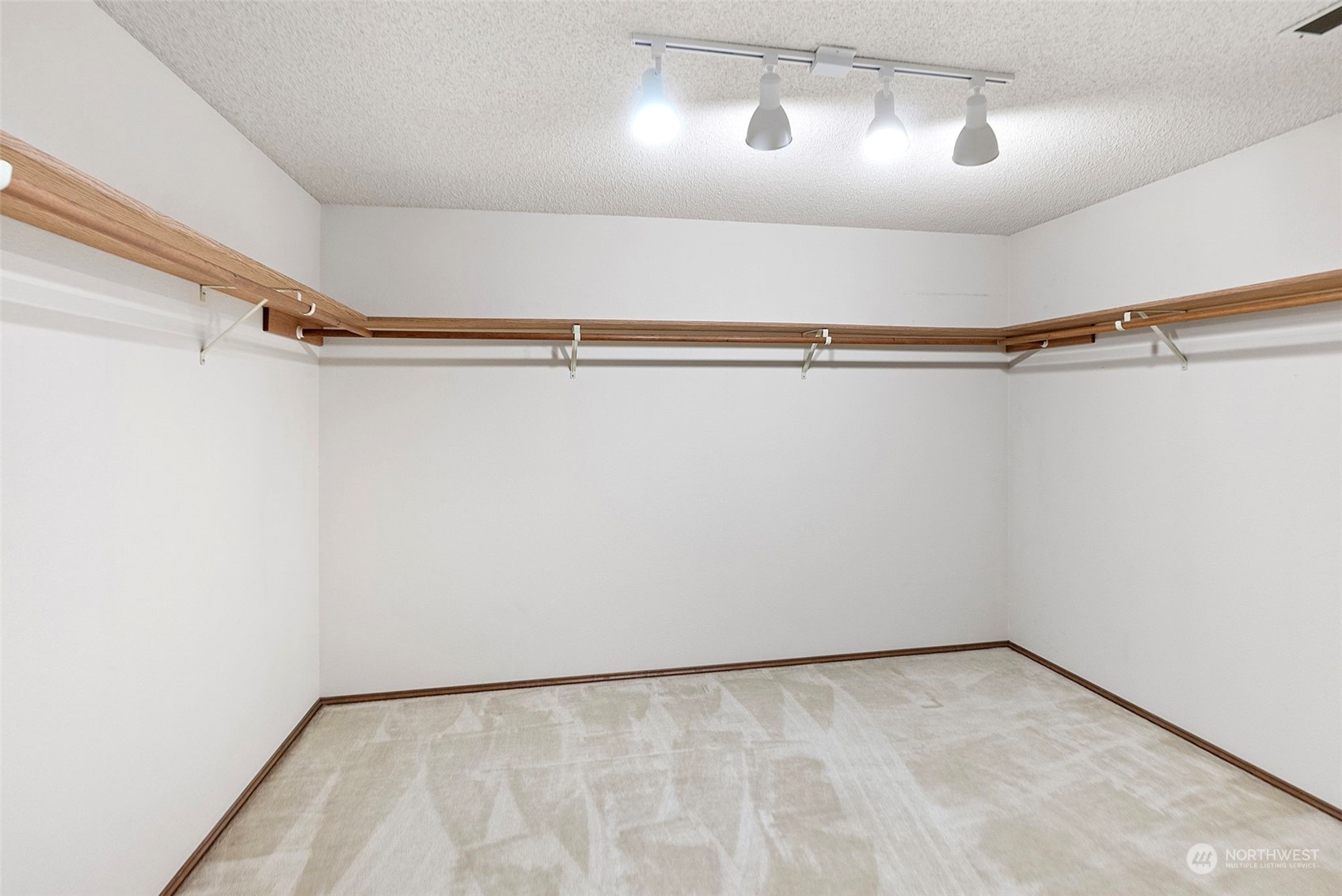 10445 Willamette Meridian NW