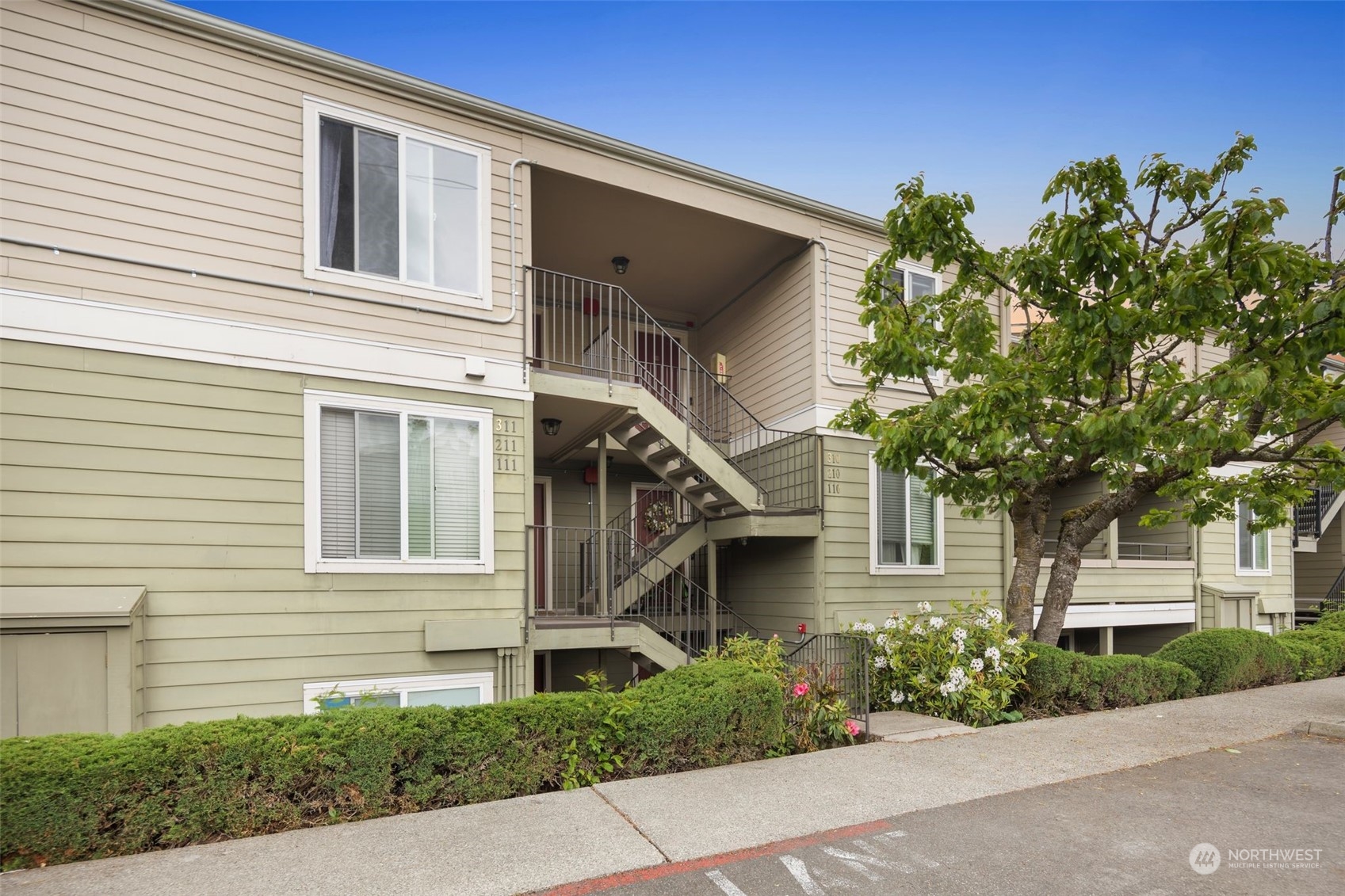 3233 NE 12th Street Unit: 310