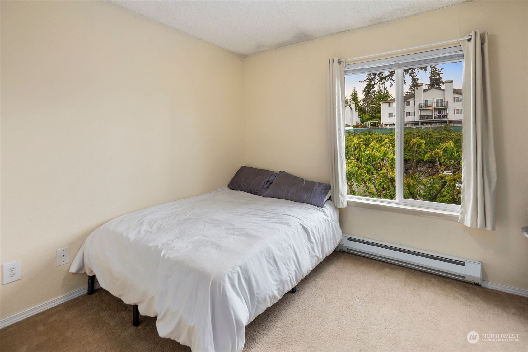 3233 NE 12th Street Unit: 310