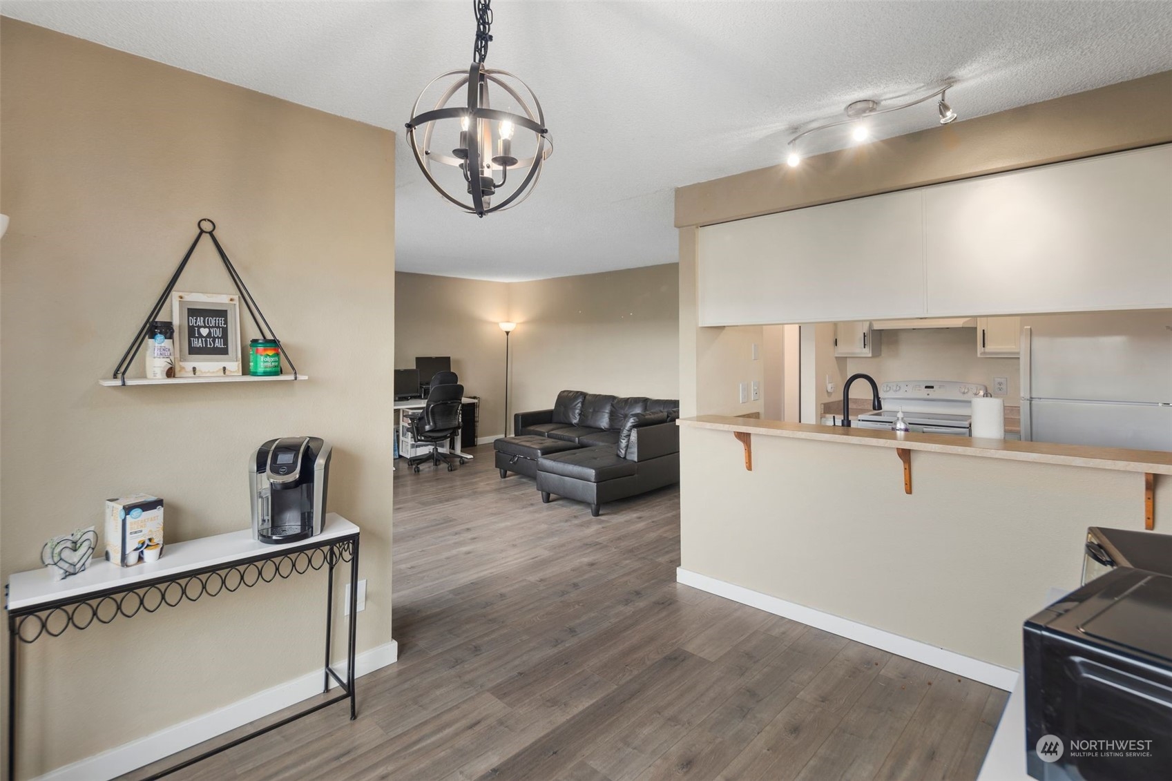 3233 NE 12th Street Unit: 310