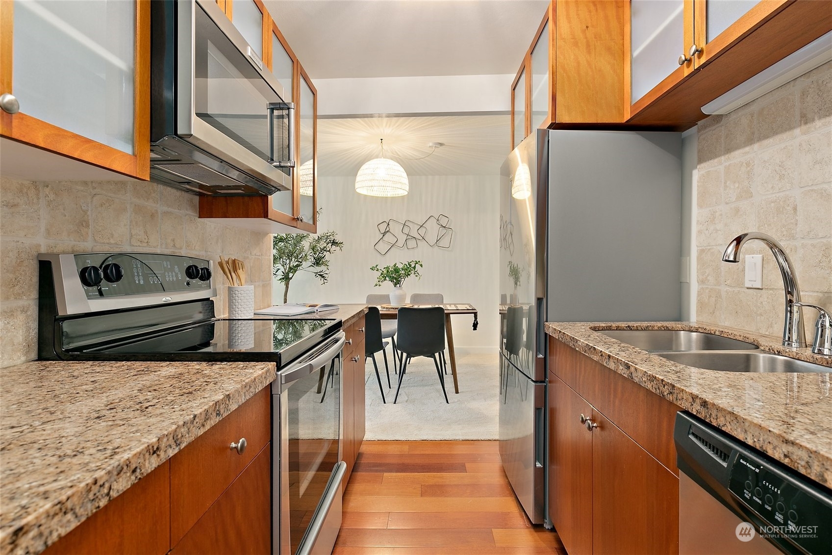 960 5th Avenue S Unit: 203