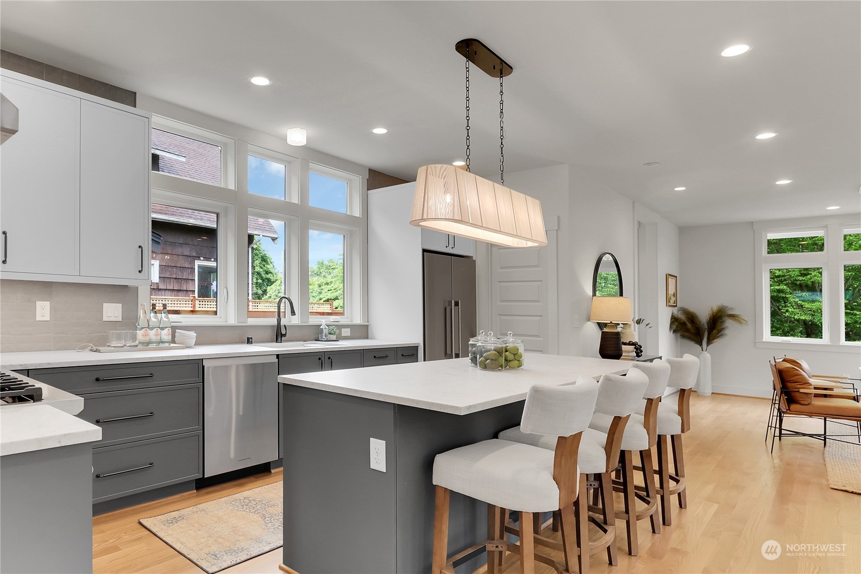 2133 6th Avenue W Unit: 1
