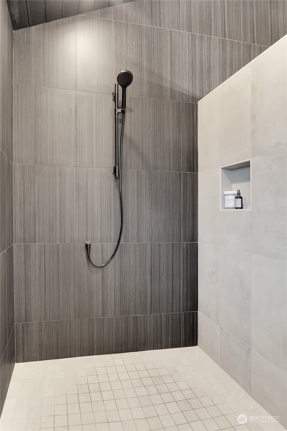 2133 6th Avenue W Unit: 1