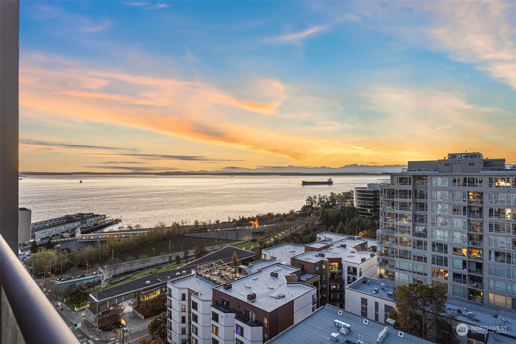 2801 1st Avenue Unit: 1216