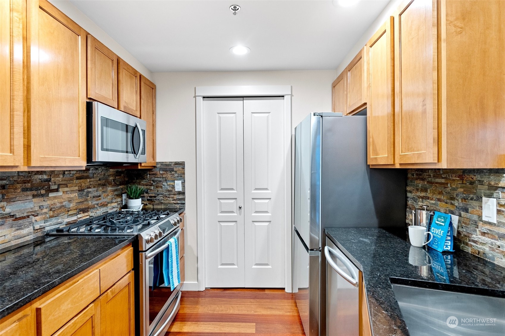 2801 1st Avenue Unit: 1216