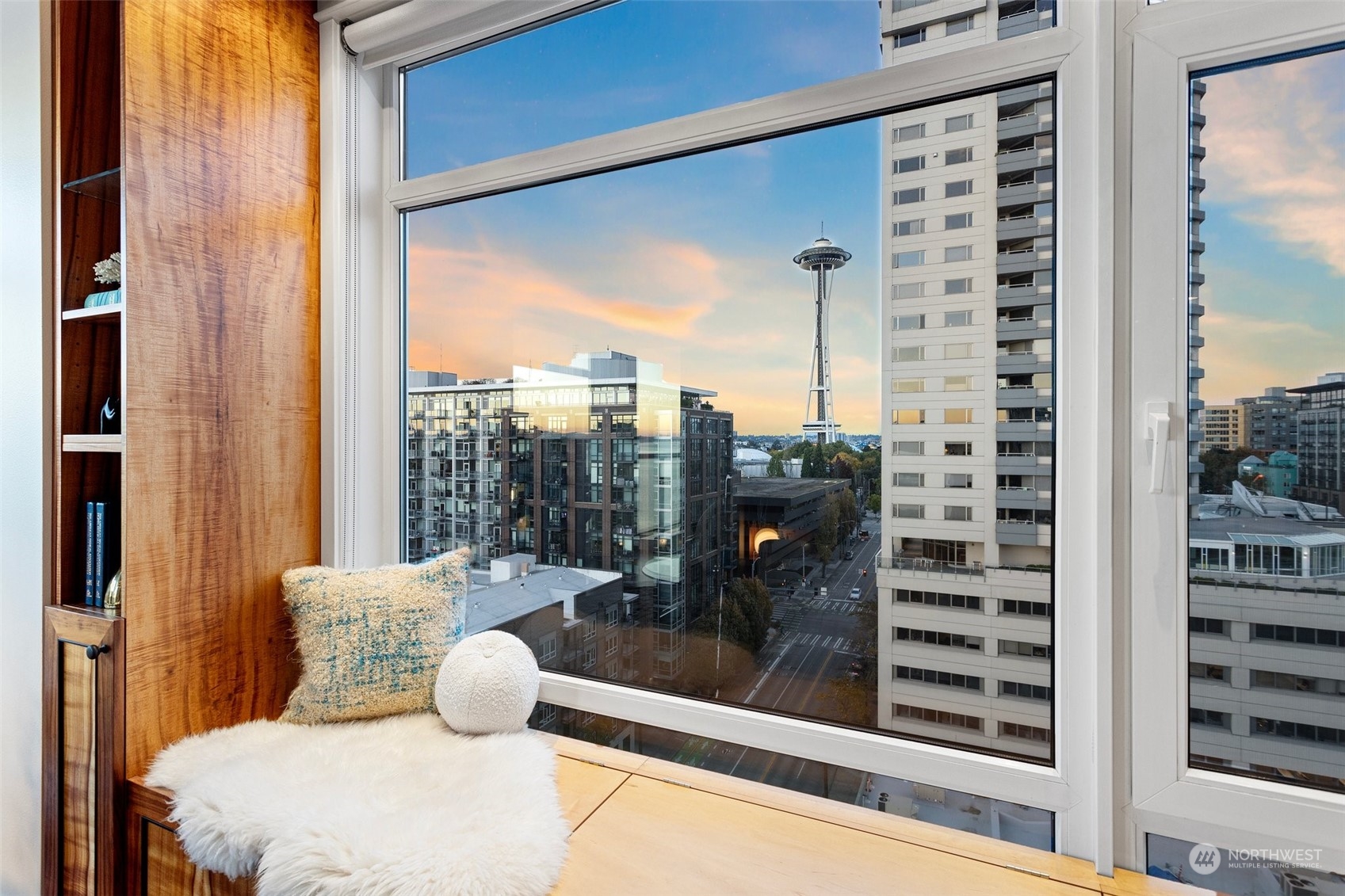 2801 1st Avenue Unit: 1216