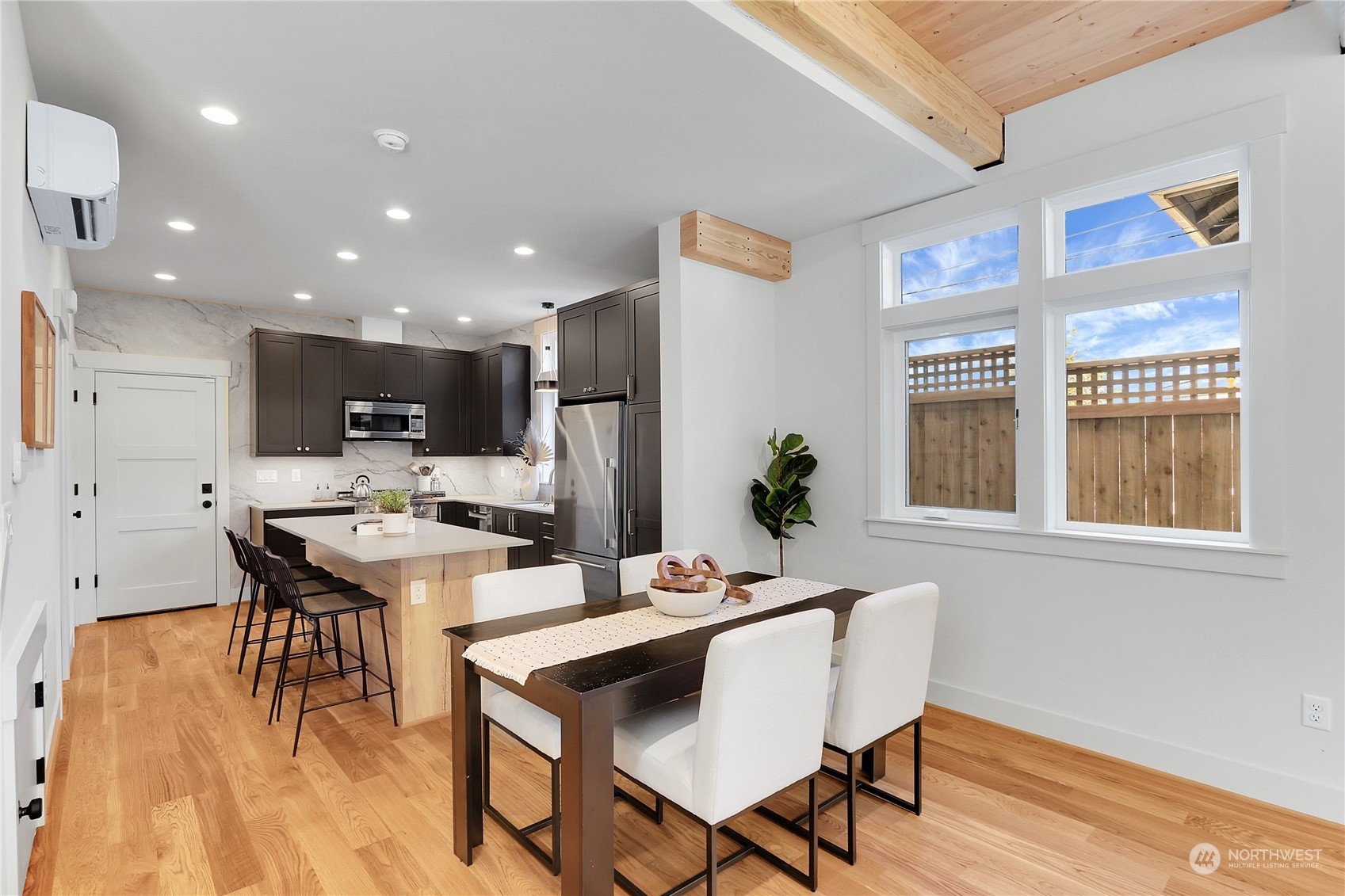 2135 6th Avenue W Unit: 2