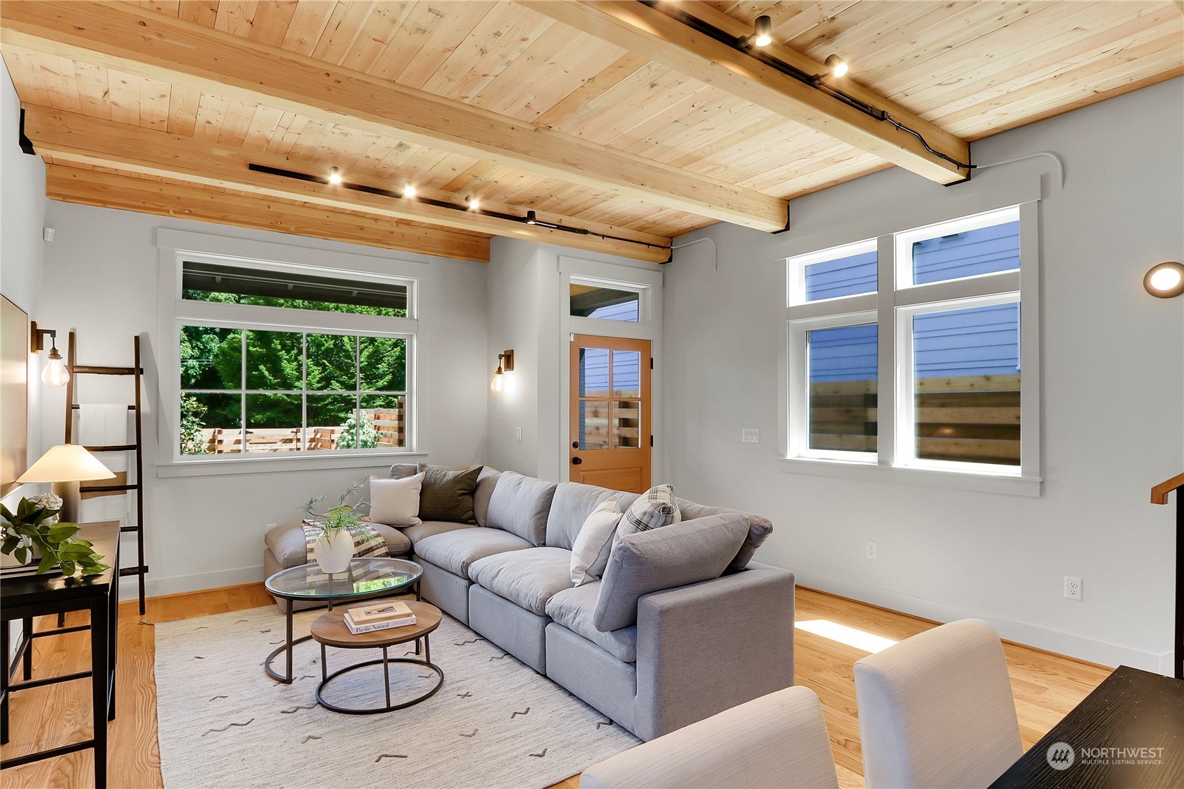 2135 6th Avenue W Unit: 2