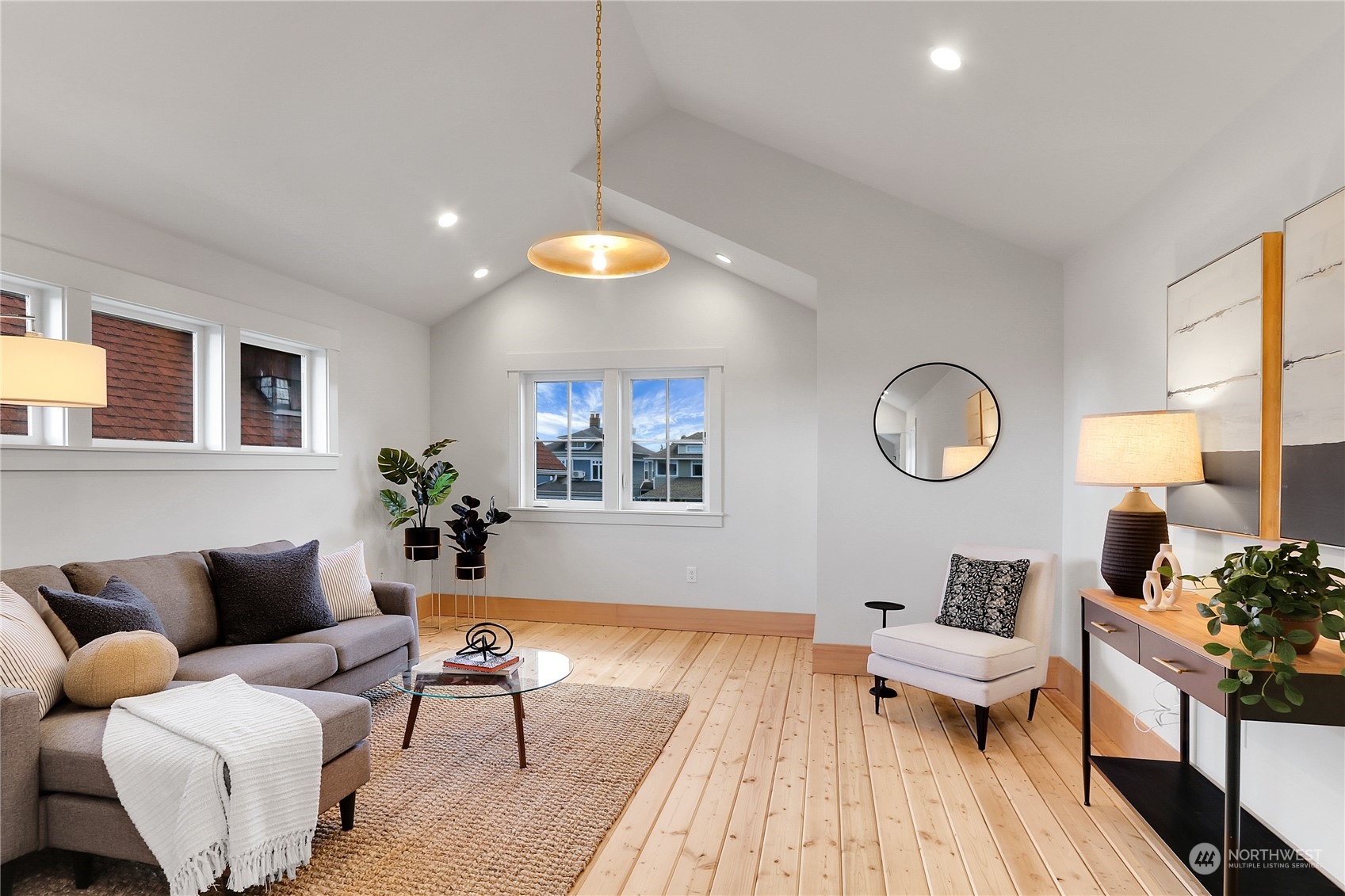 2135 6th Avenue W Unit: 2