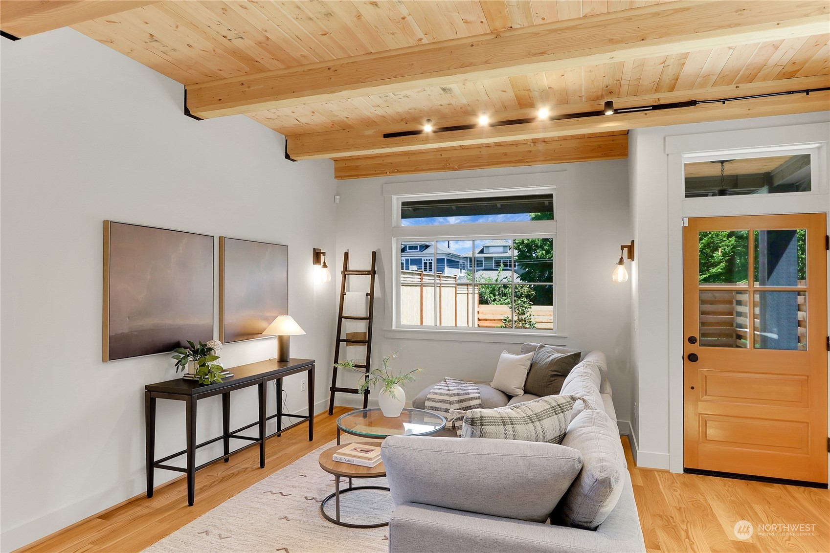 2135 6th Avenue W Unit: 2