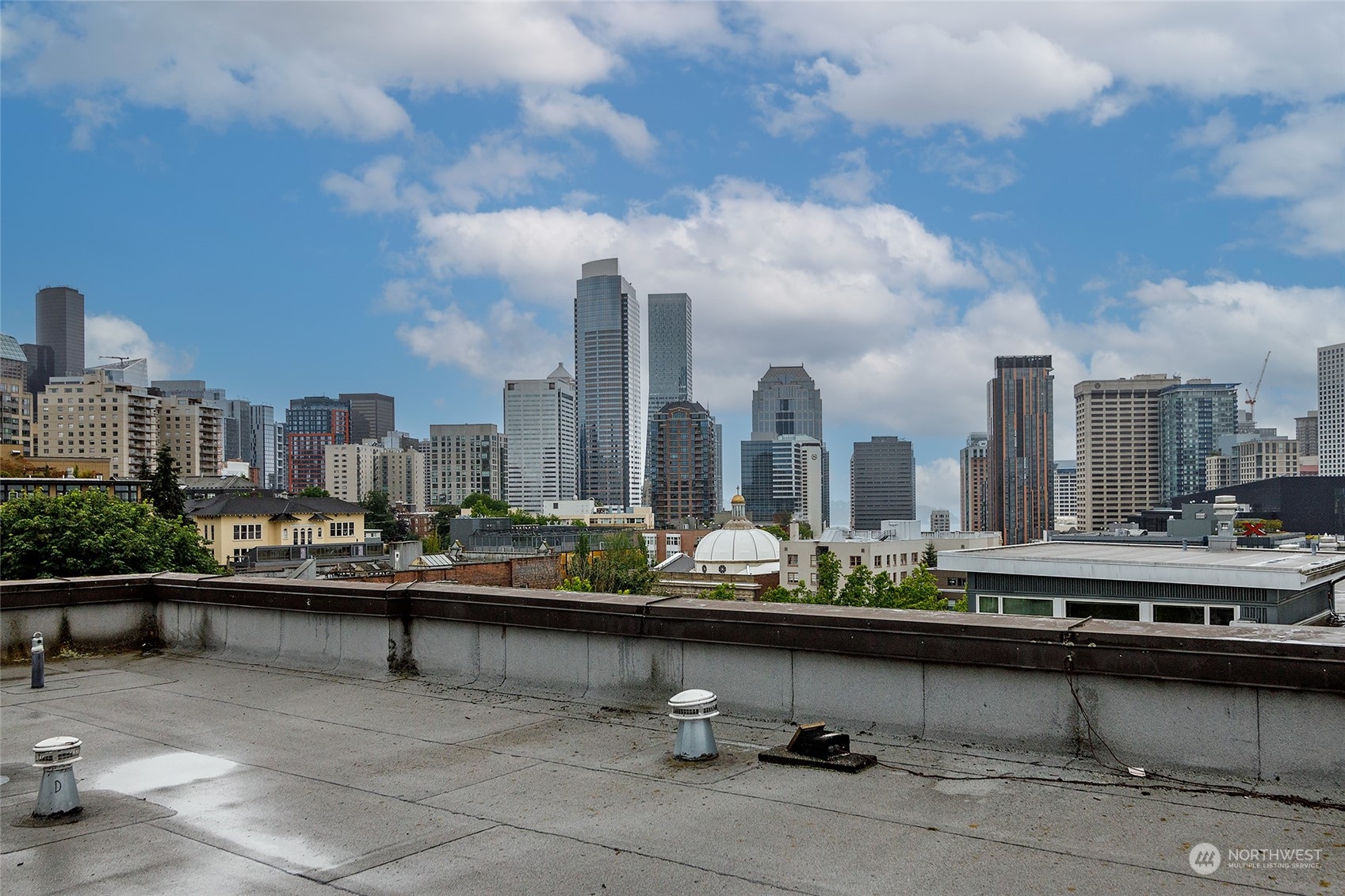 1610 Belmont Avenue Unit: 312