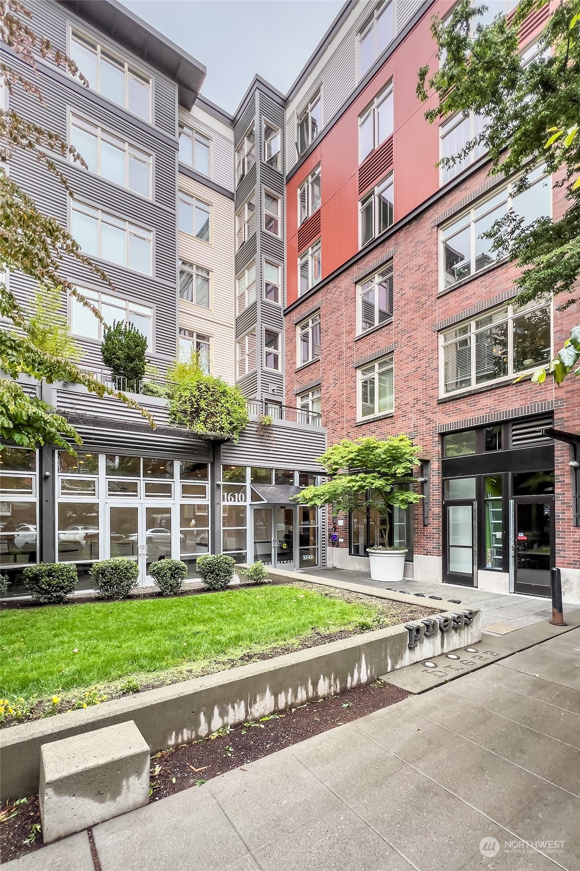 1610 Belmont Avenue Unit: 312