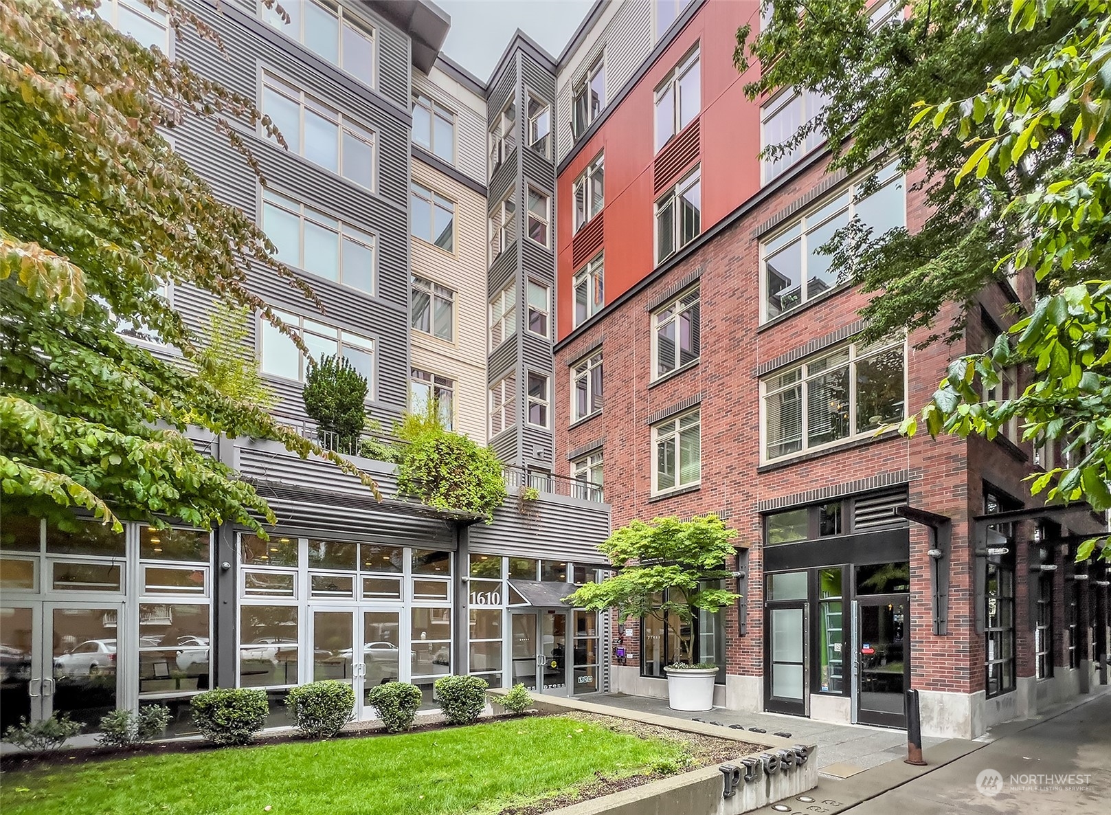 1610 Belmont Avenue Unit: 312