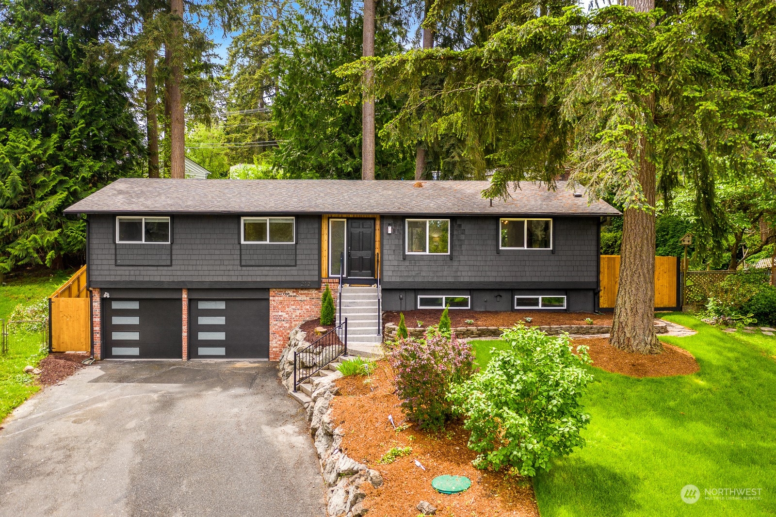 212 143rd Street SE