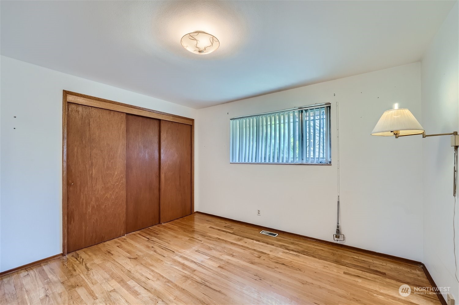 901 SW 3rd Place