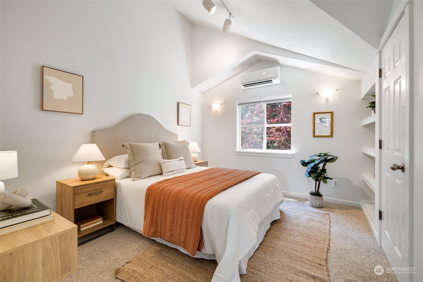 3613 22nd Avenue W Unit: B