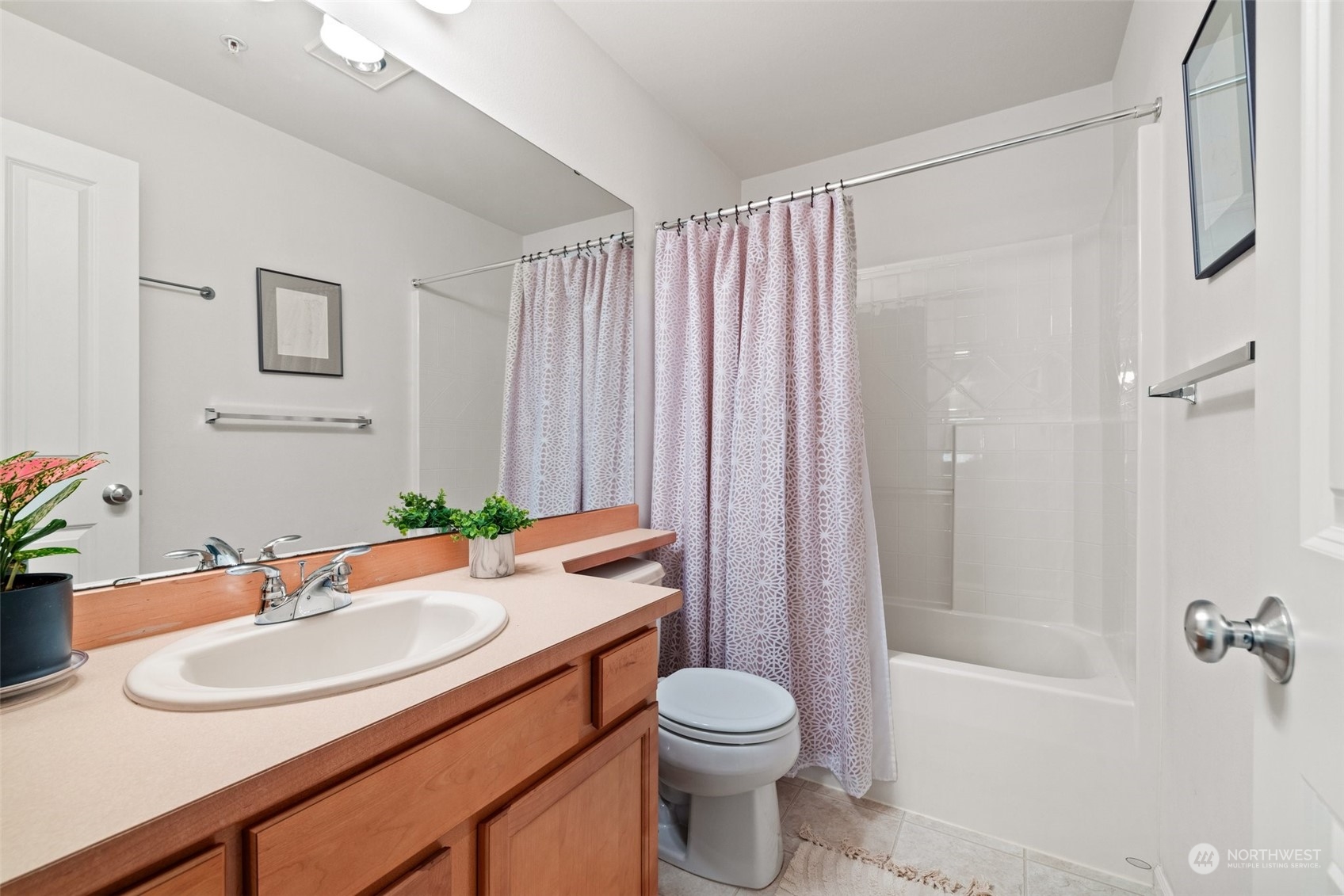 3713 S Holly Park Drive Unit: 4