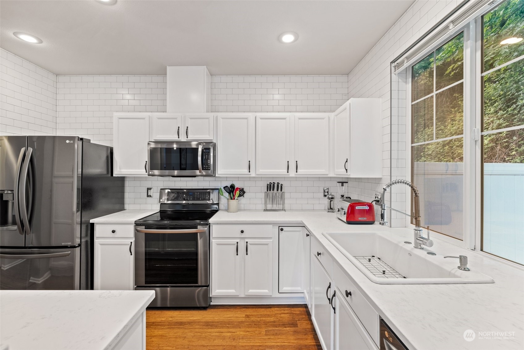 3713 S Holly Park Drive Unit: 4