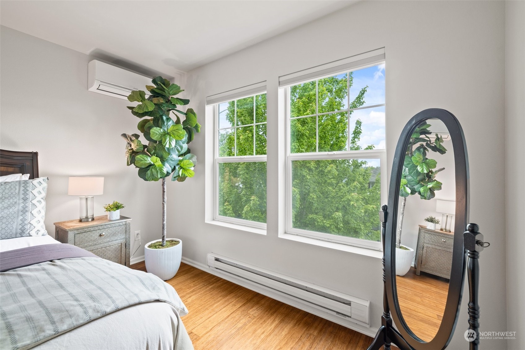 3713 S Holly Park Drive Unit: 4